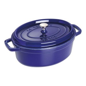 Cocotte ovale Staub 27 cm bleu intense en fonte émaillée
