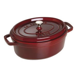 Cocotte ovale Staub 29 cm grenadine en fonte émaillée