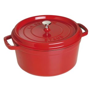 Cocotte ronde Staub 28 cm cerise en fonte émaillée